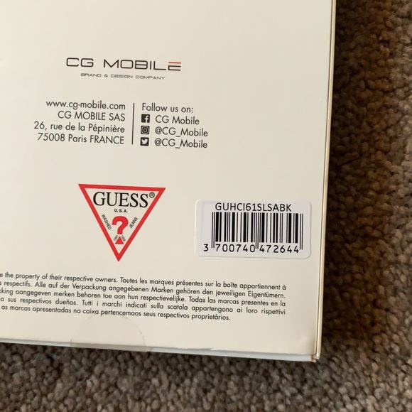 Guess iPhone XR hard case - Picture 3 of 3